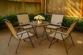 Modern North Seattle Getaway