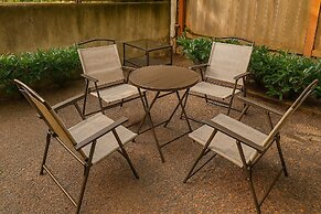 Modern North Seattle Getaway