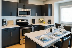 Modern North Seattle Getaway