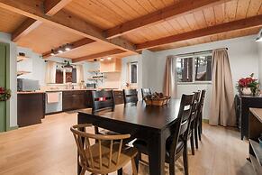 Charming Cabin Escape