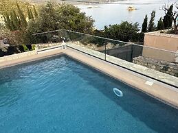 Christie's Luxury Suites