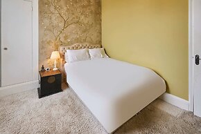 Host Stay Mermaid Hove