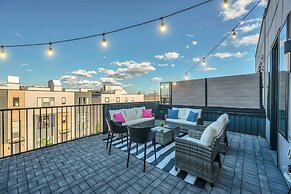 Close to DT Music City - Rooftop Views Game Room