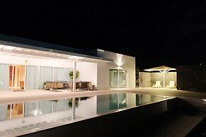 Villa Ainé by RSC Suites