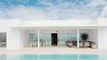 Villa Ainé by RSC Suites