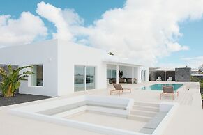 Villa Ainé by RSC Suites