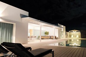 Villa Ainé by RSC Suites