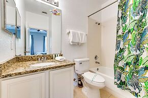 Resort Pool & Arcade: Family Townhome in Davenport