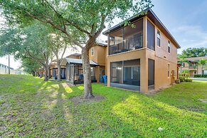 Resort Pool & Arcade: Family Townhome in Davenport