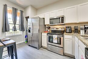 Resort Pool & Arcade: Family Townhome in Davenport