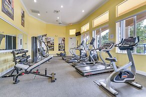 7 Mi to Wdw, Resort Perks: Retreat in Kissimmee!