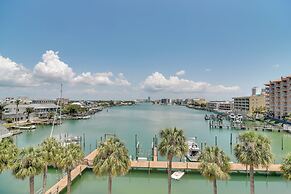 Walk to Clearwater Beach: Dockside Condo