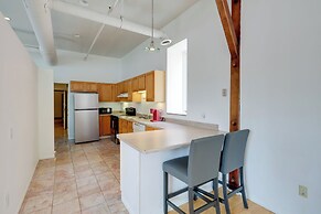Walk to Eats, Galleries & Shops: Dtwn Omaha Condo