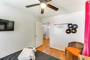 4 Mi to Nascar Hall of Fame: Charlotte Gem w/ Yard