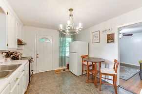 4 Mi to Nascar Hall of Fame: Charlotte Gem w/ Yard