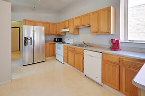 Explore Old Market: Convenient Omaha Condo