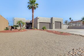 Modern Gem w/ Pool & Mtn Views in Lake Havasu City