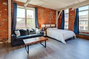 Steps to Shops & Eats: Dtwn Omaha Gem!