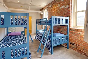 Steps to Shops & Eats: Dtwn Omaha Gem!