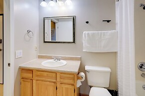 Steps to Shops & Eats: Dtwn Omaha Gem!