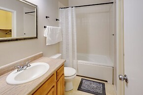 Steps to Shops & Eats: Dtwn Omaha Gem!