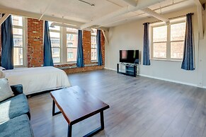 Steps to Shops & Eats: Dtwn Omaha Gem!