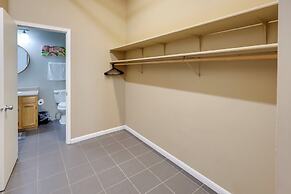 Prime Old Market Location: Walkable Omaha Condo!