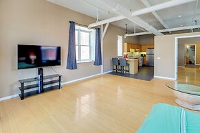 Prime Old Market Location: Walkable Omaha Condo!