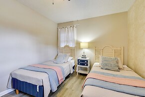 < 3 Mi to Gulf: Family-friendly Retreat w/ Yard!