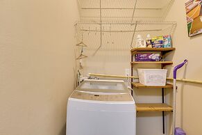 < 3 Mi to Gulf: Family-friendly Retreat w/ Yard!