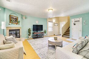 Family Home w/ Seasonal Pool Access in Albuquerque