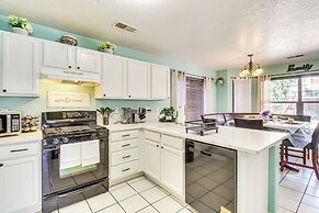 Family Home w/ Seasonal Pool Access in Albuquerque