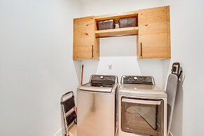 Walk to Southern Utah Campus: Home w/ Fire Pit