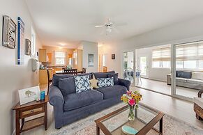 1 Mi to Moody Beach: Cottage w/ Pool Access!
