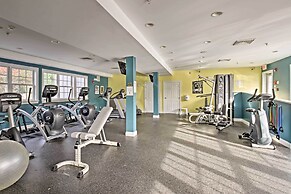 1 Mi to Moody Beach: Cottage w/ Pool Access!