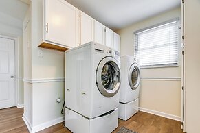 3 Mi to Dtwn Cary: Family Home w/ Deck!