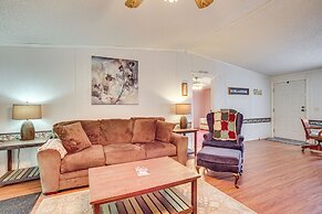 Near Historical Sites: Quiet St Helena Island Home