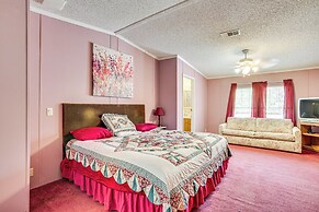 Near Historical Sites: Quiet St Helena Island Home