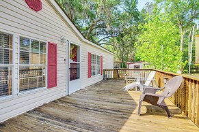 Near Historical Sites: Quiet St Helena Island Home