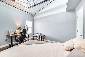 Day Trip to Dallas: Alvarado Apt w/ Shared Yard