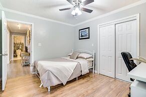 Day Trip to Dallas: Alvarado Apt w/ Shared Yard