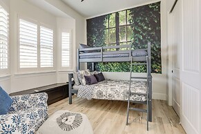 8 Mi to Lodi Lake: Luxe Home w/ On-site Vineyard