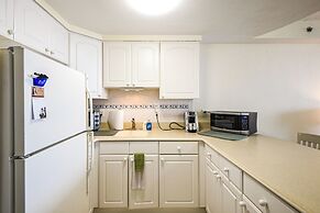 Walk to Daytona Beach: Resort Condo w/ Pool Access