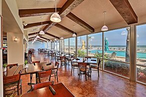 Walk to Daytona Beach: Resort Condo w/ Pool Access