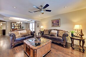7 Mi to Lewisville Lake: Spacious Denton Home