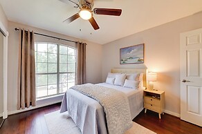7 Mi to Lewisville Lake: Spacious Denton Home