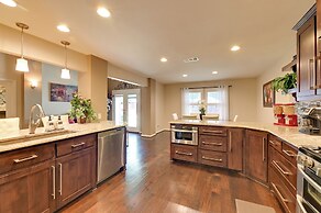 7 Mi to Lewisville Lake: Spacious Denton Home