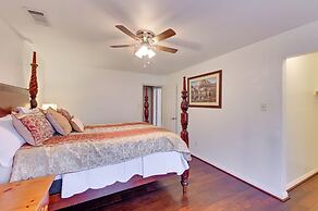 7 Mi to Lewisville Lake: Spacious Denton Home
