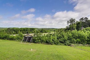 Near Current River: Family-friendly Cabin w/ Deck!
