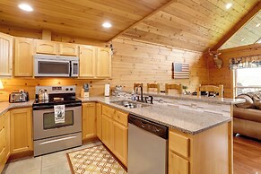 Near Current River: Family-friendly Cabin w/ Deck!